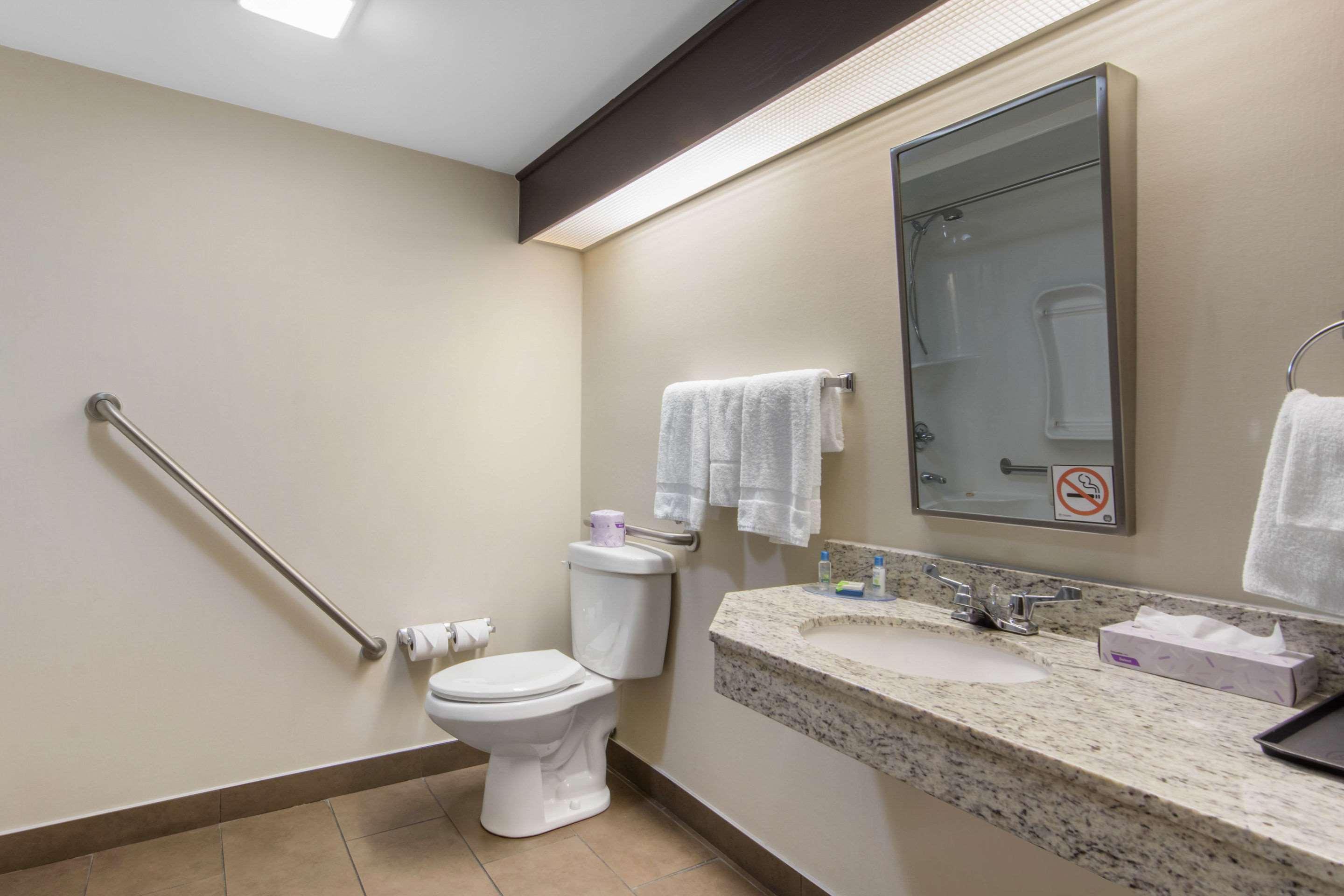 Sleep Inn Sault Ste. Marie Exterior photo